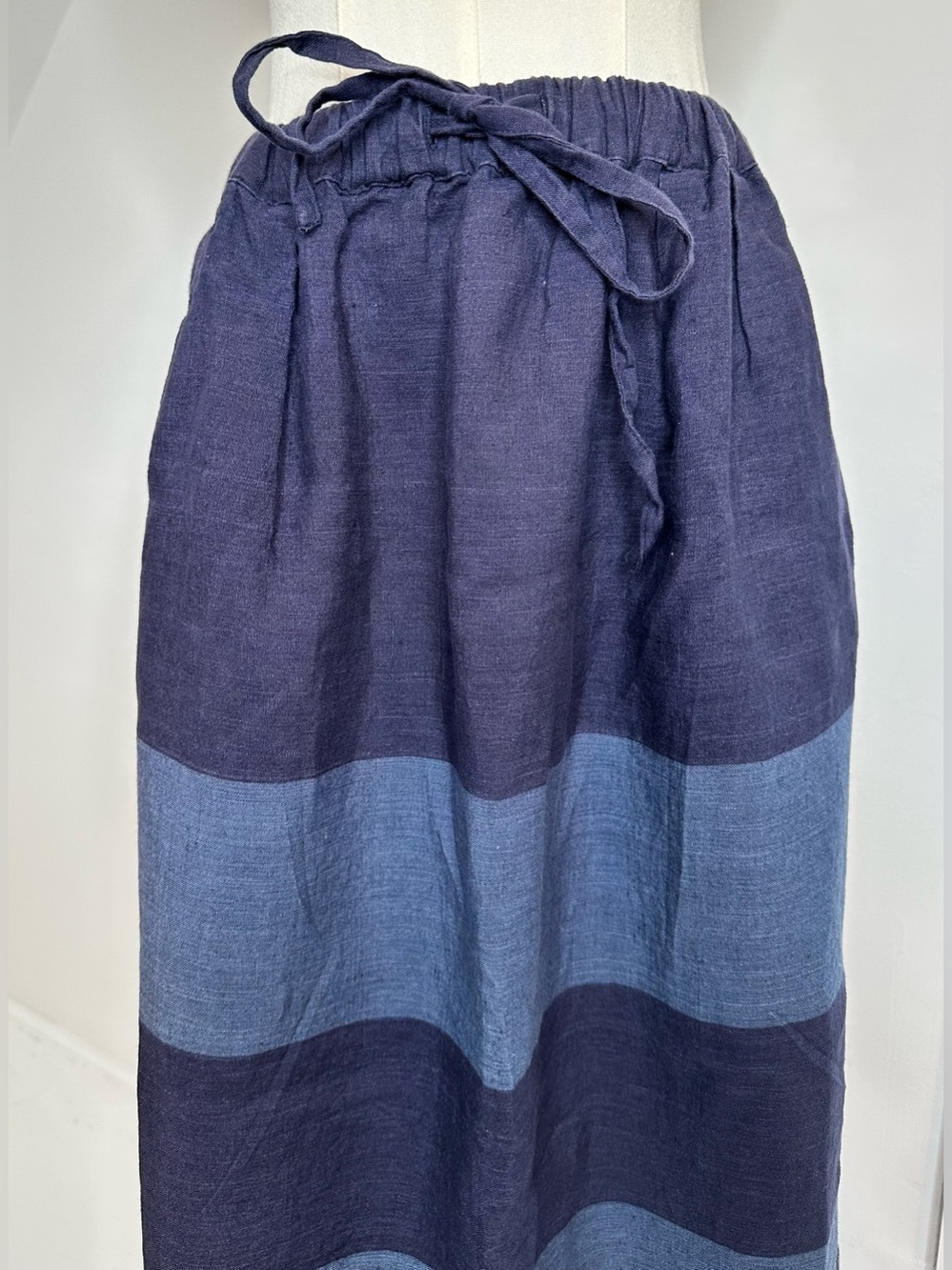 Studio CLIP 100% Linen Navy Blue Stripe Drawstring Midi Skirt